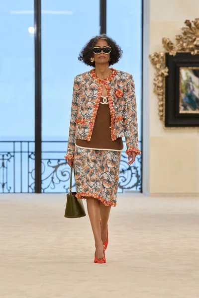 Look 6